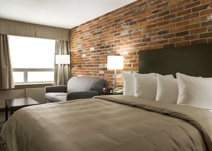 Super 8 By Wyndham Timmins On